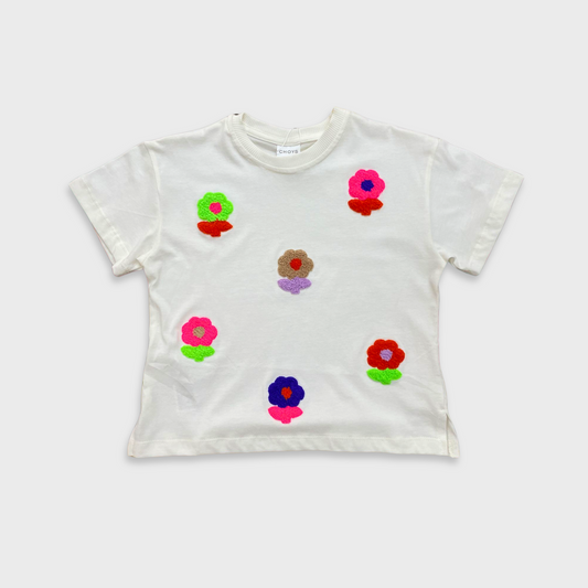 Playera bordada de flores