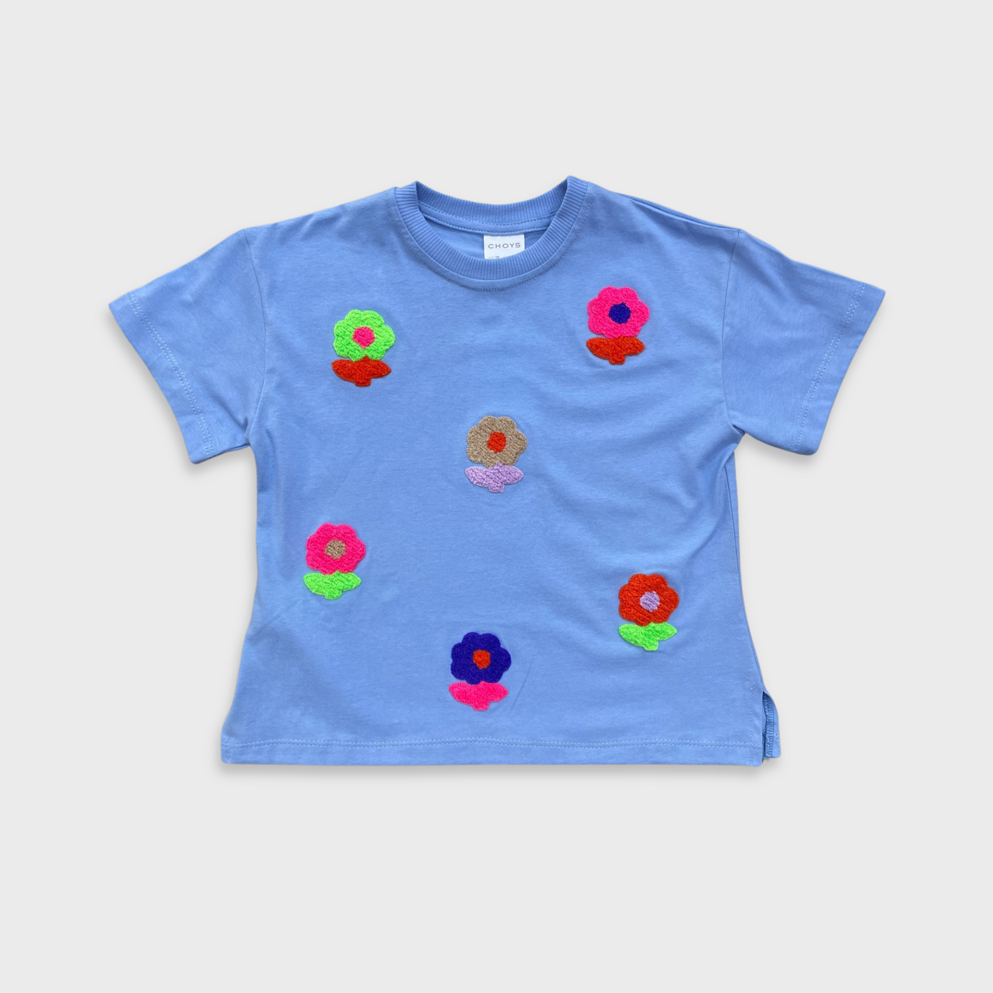 Playera bordada de flores