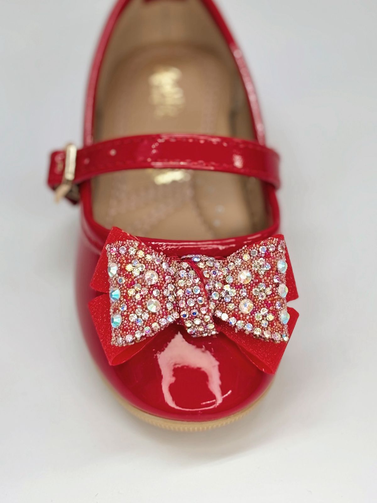 Balerina con moño y hebilla